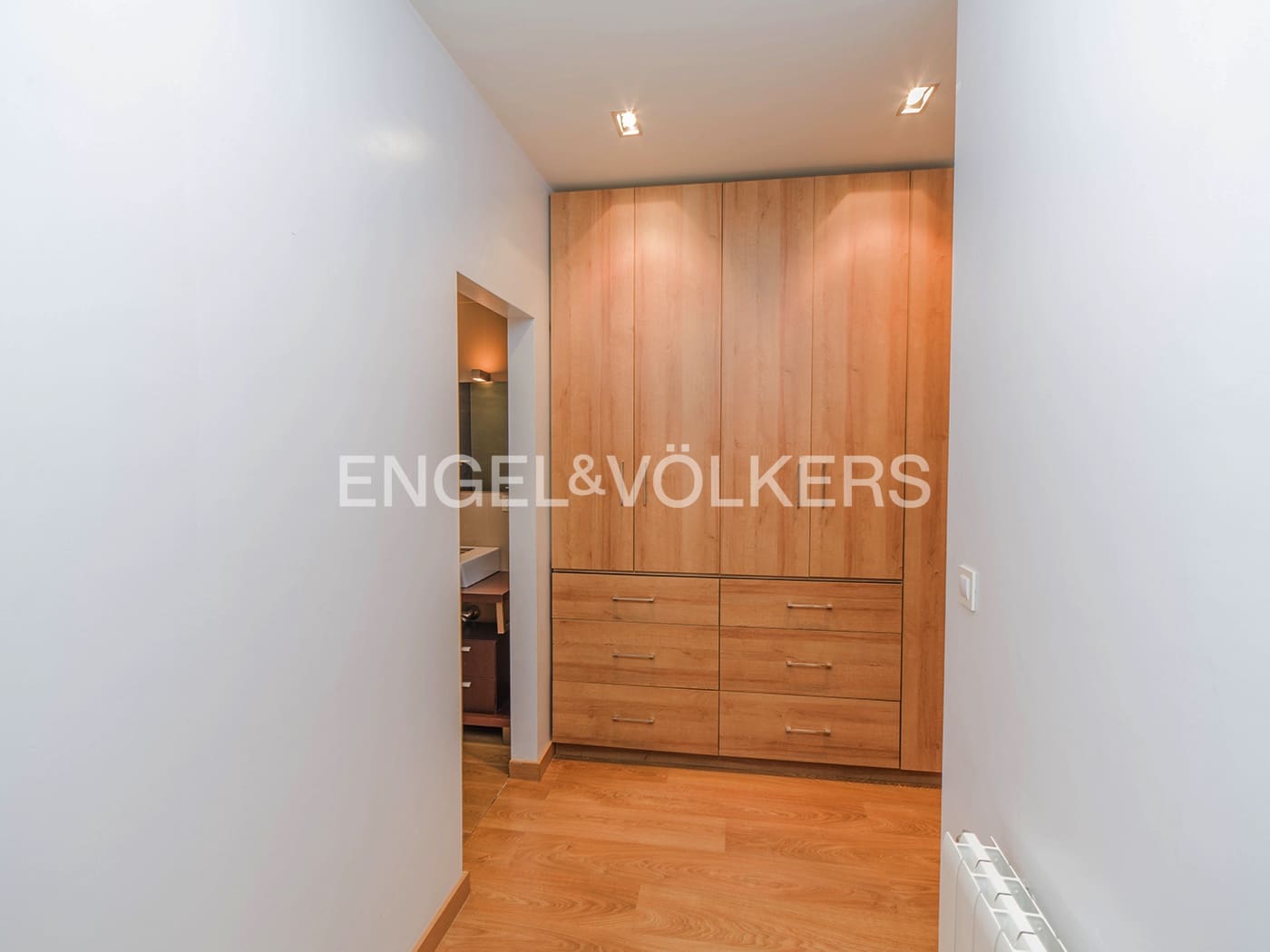 5 bedroom Villa for sale in Muchamiel / Mutxamel with pool garage - € 915,000 (Ref: 9936753)