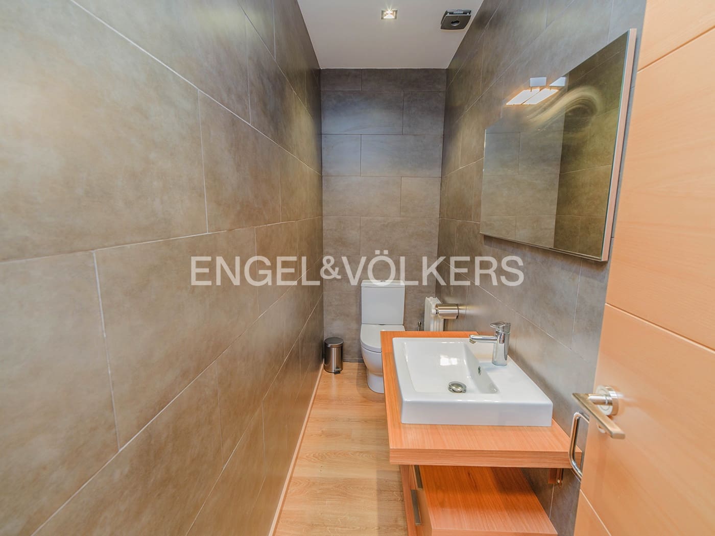 5 bedroom Villa for sale in Muchamiel / Mutxamel with pool garage - € 915,000 (Ref: 9936753)