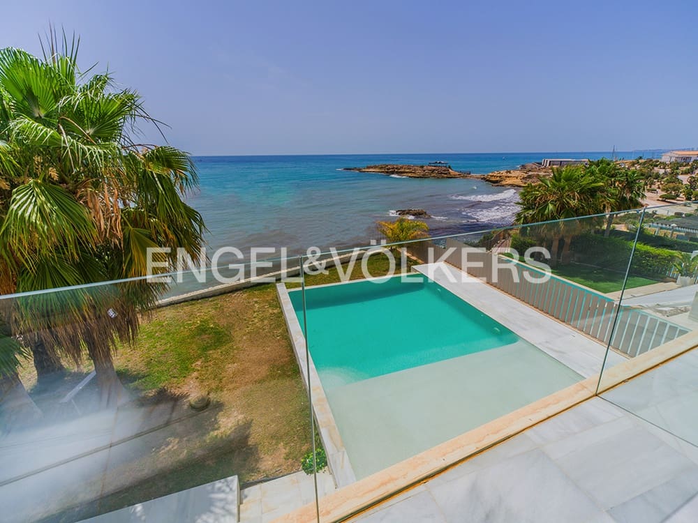 5 soverom Villa til salgs i El Campello med svømmebasseng garasje - € 4 500 000 (Ref: 9936755)