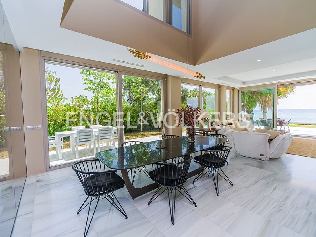 5 soverom Villa til salgs i El Campello med svømmebasseng garasje - € 4 500 000 (Ref: 9936755)
