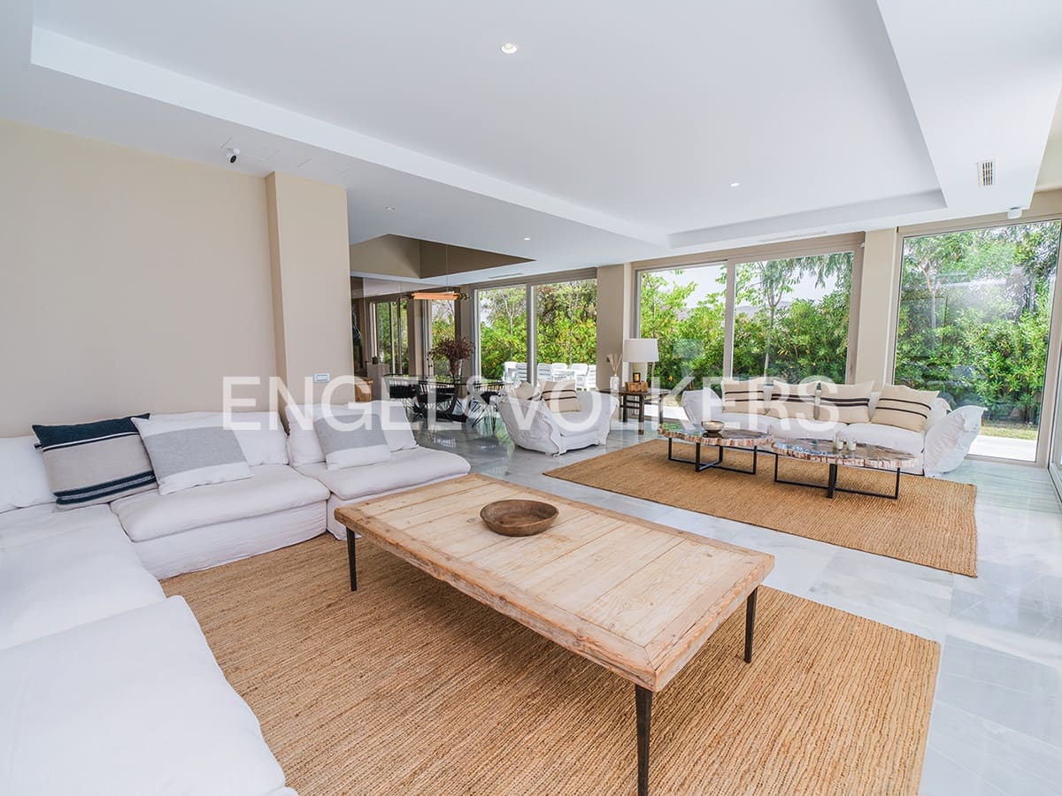 5 soverom Villa til salgs i El Campello med svømmebasseng garasje - € 4 500 000 (Ref: 9936755)