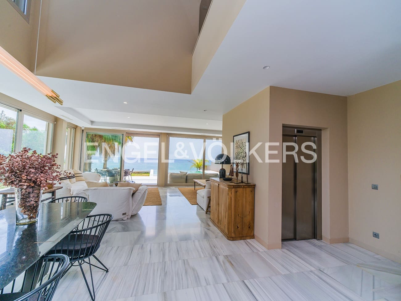 5 soverom Villa til salgs i El Campello med svømmebasseng garasje - € 4 500 000 (Ref: 9936755)