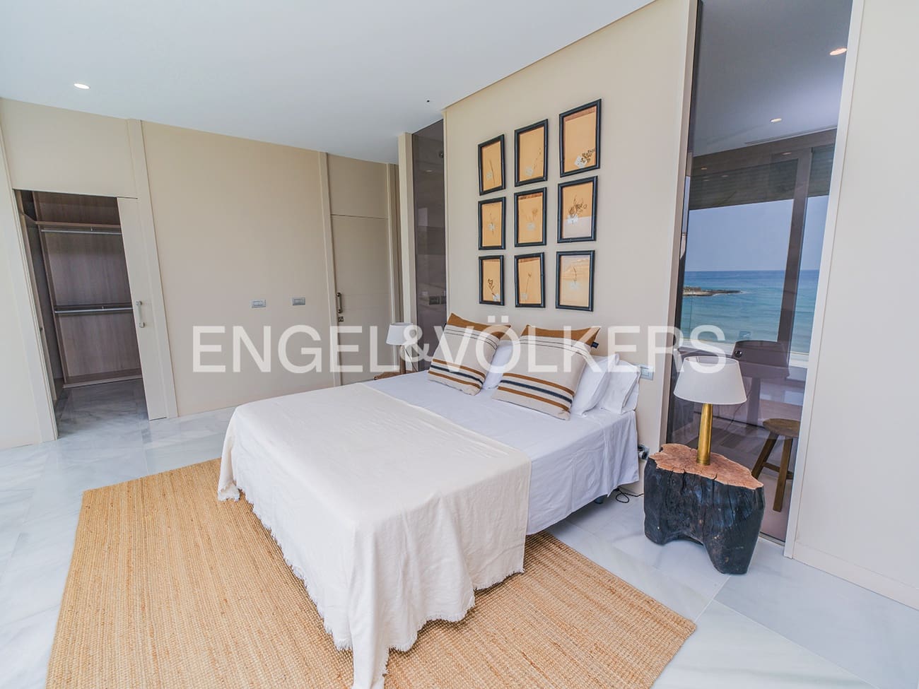5 soverom Villa til salgs i El Campello med svømmebasseng garasje - € 4 500 000 (Ref: 9936755)