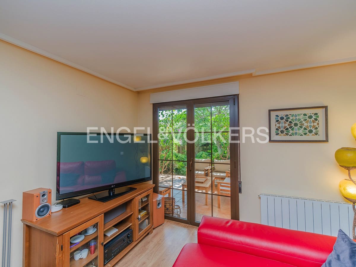 5 quarto Moradia Geminada para venda em Muchamiel / Mutxamel com piscina garagem - 620 000 € (Ref: 9938979)