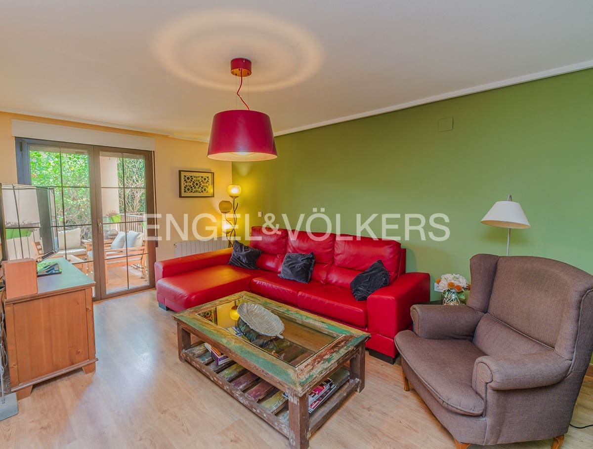 5 quarto Moradia Geminada para venda em Muchamiel / Mutxamel com piscina garagem - 620 000 € (Ref: 9938979)
