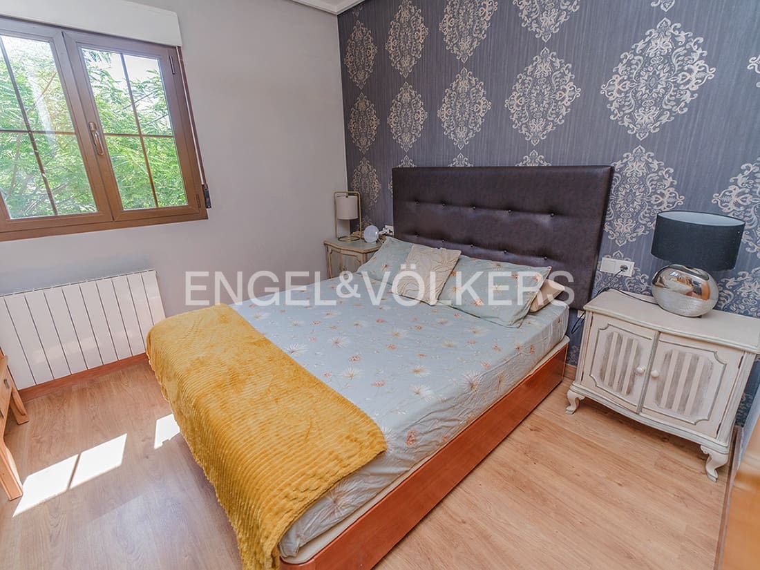 5 quarto Moradia Geminada para venda em Muchamiel / Mutxamel com piscina garagem - 620 000 € (Ref: 9938979)