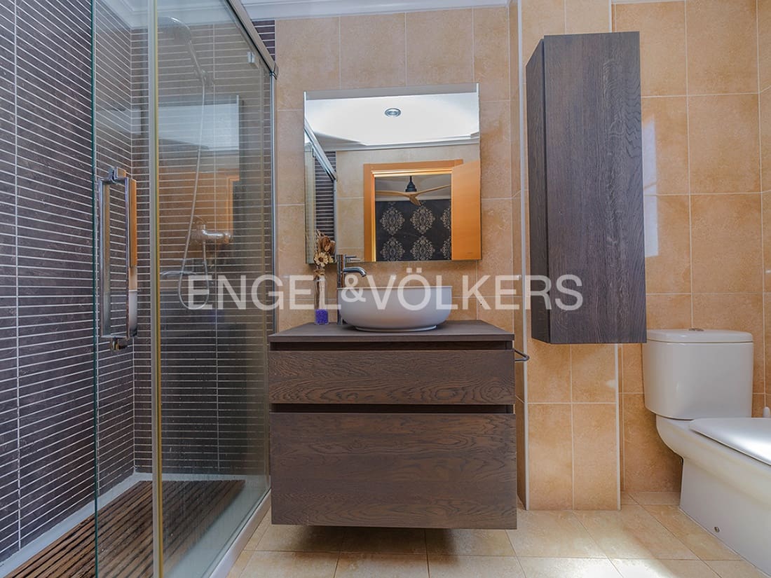 5 quarto Moradia Geminada para venda em Muchamiel / Mutxamel com piscina garagem - 620 000 € (Ref: 9938979)