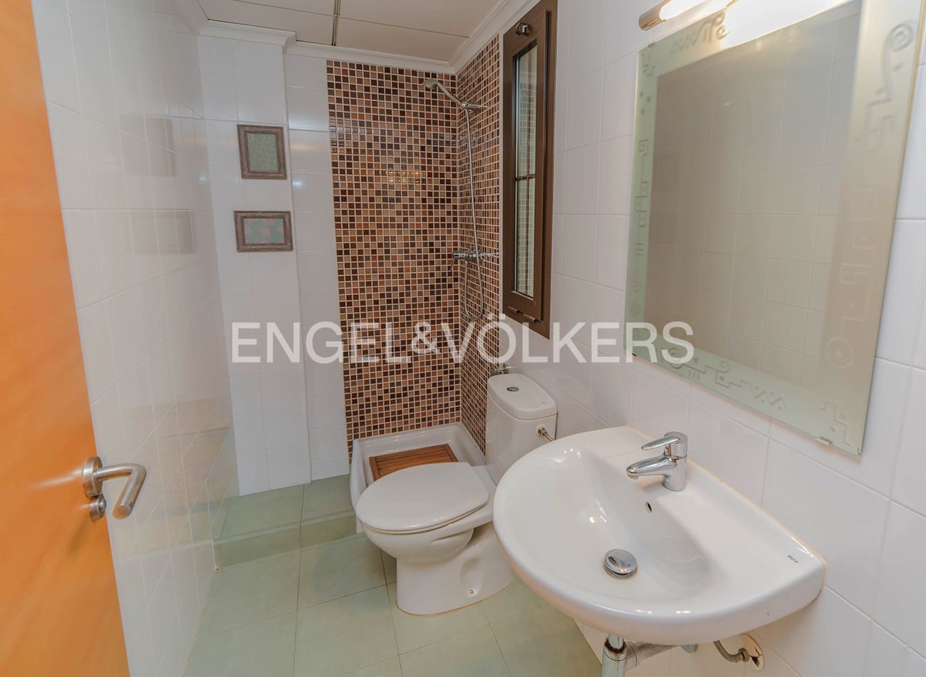 5 quarto Moradia Geminada para venda em Muchamiel / Mutxamel com piscina garagem - 620 000 € (Ref: 9938979)