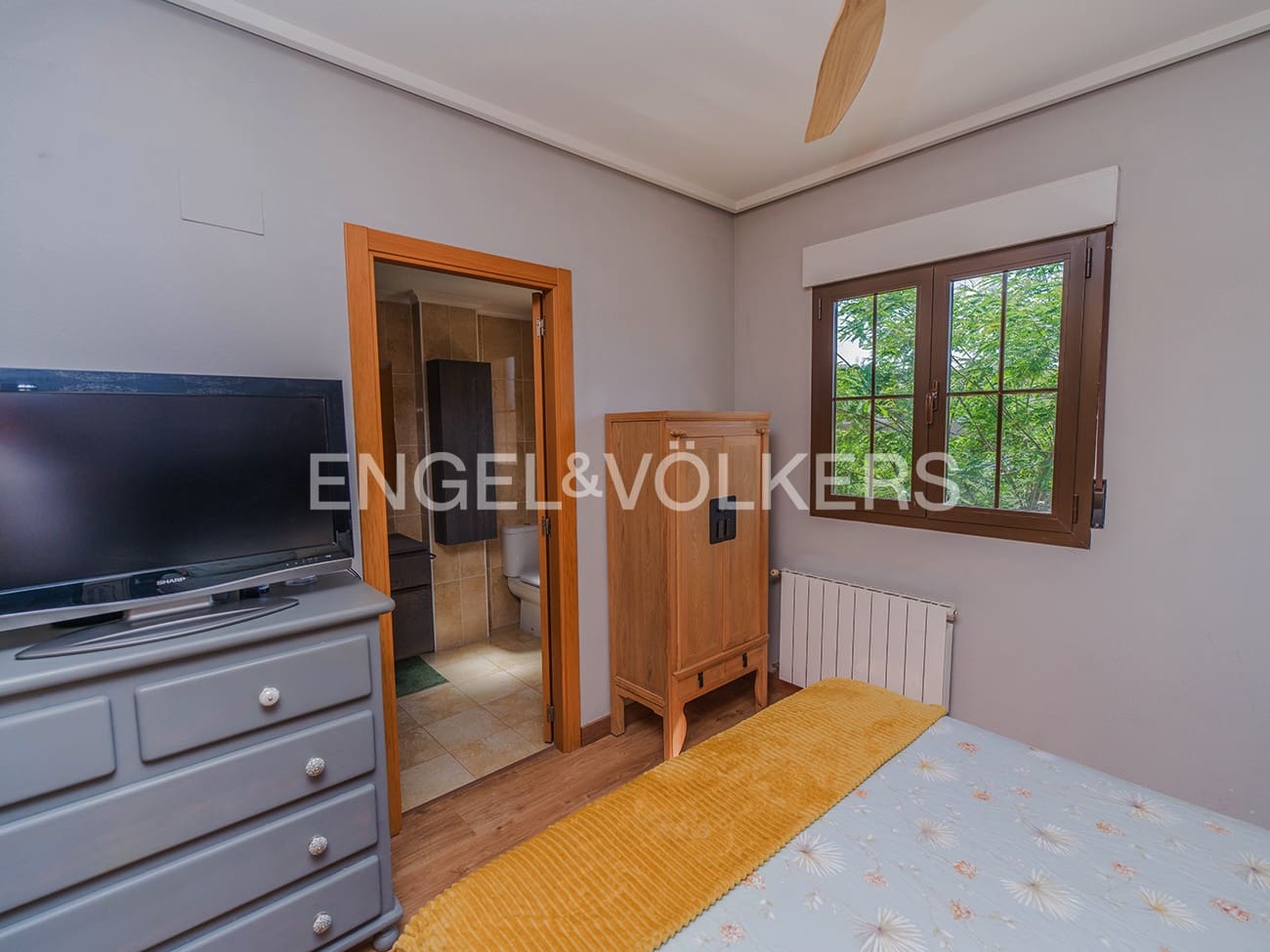 5 quarto Moradia Geminada para venda em Muchamiel / Mutxamel com piscina garagem - 620 000 € (Ref: 9938979)