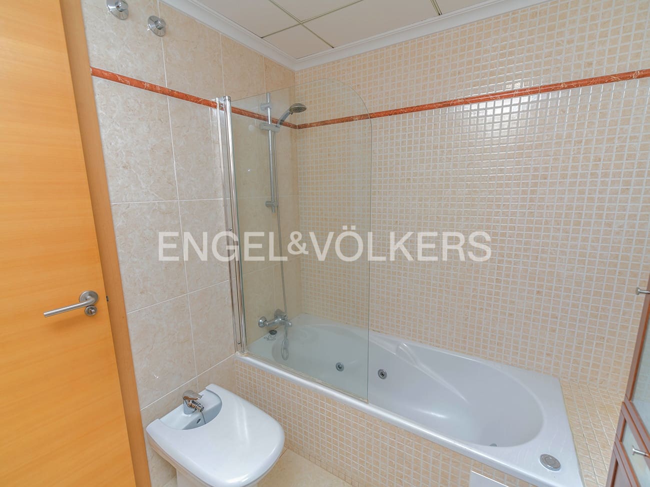 5 quarto Moradia Geminada para venda em Muchamiel / Mutxamel com piscina garagem - 620 000 € (Ref: 9938979)