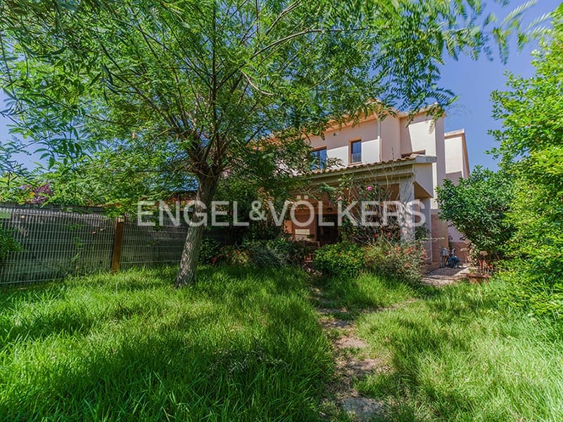 5 quarto Moradia Geminada para venda em Muchamiel / Mutxamel com piscina garagem - 620 000 € (Ref: 9938979)