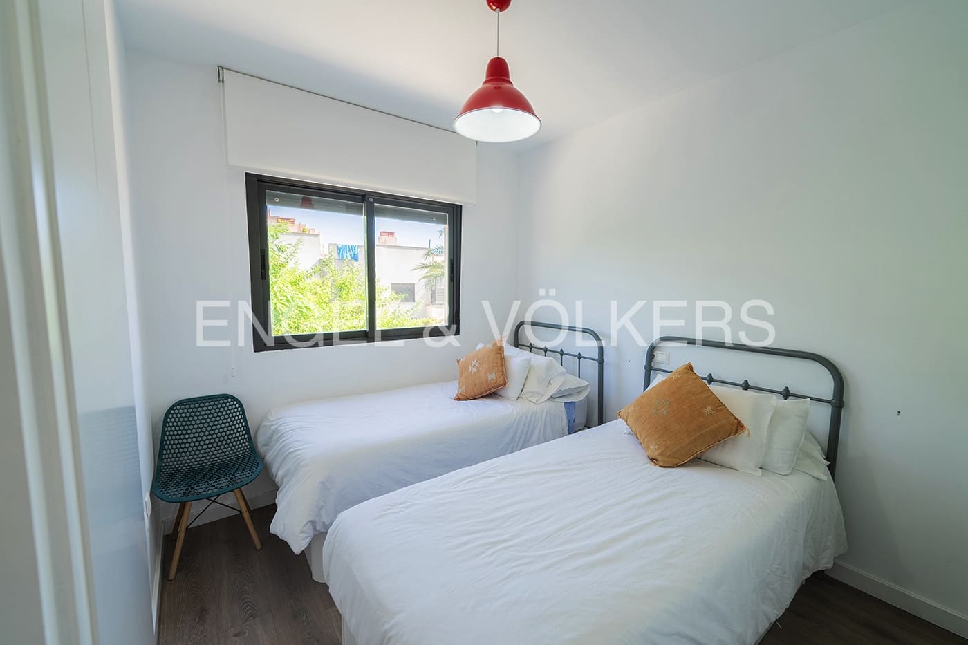 Casa de 4 habitaciones en El Campello en venta con piscina garaje - 640.000 € (Ref: 9946244)