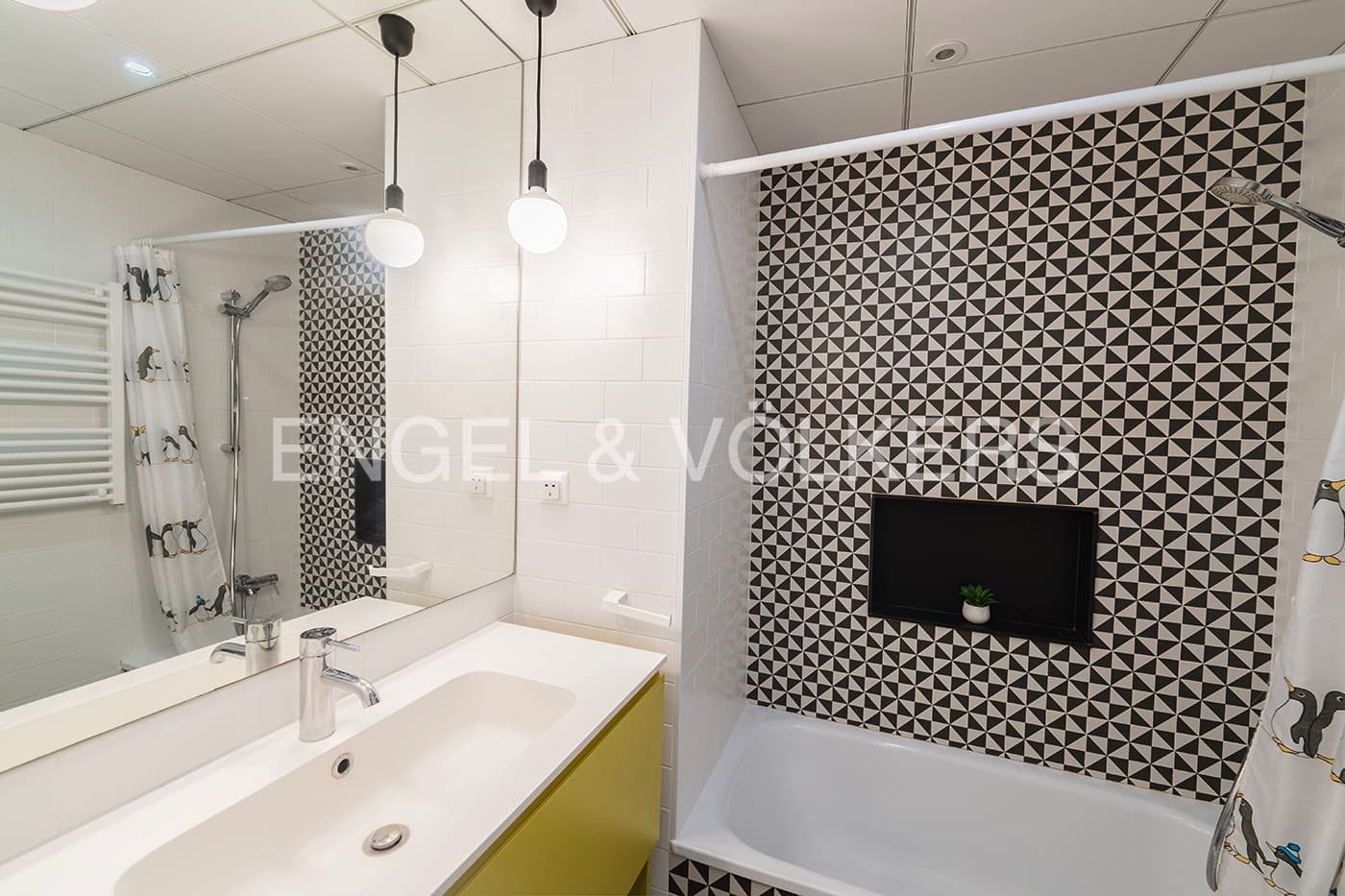 Casa de 4 habitaciones en El Campello en venta con piscina garaje - 640.000 € (Ref: 9946244)