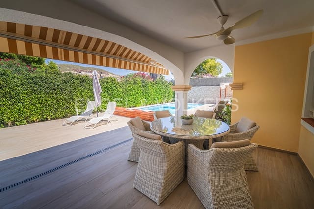 3 chambre Villa/Maison à vendre à Muchamiel / Mutxamel avec piscine garage - 670 000 € (Ref: 9950411)