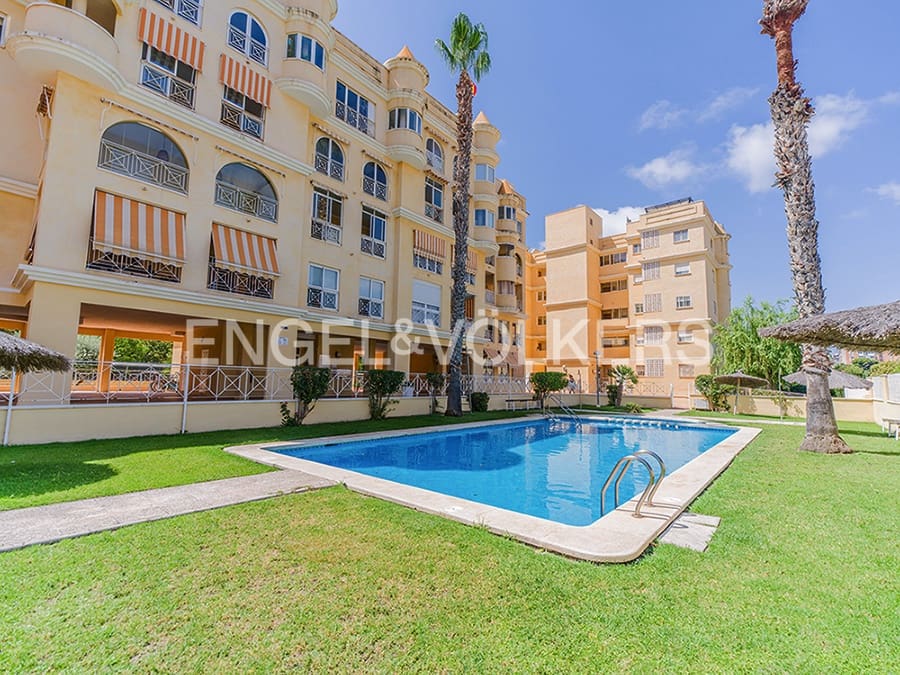 2 soveværelse Penthouse til salg i Alicante by med garage - € 385.000 (Ref: 9981325)