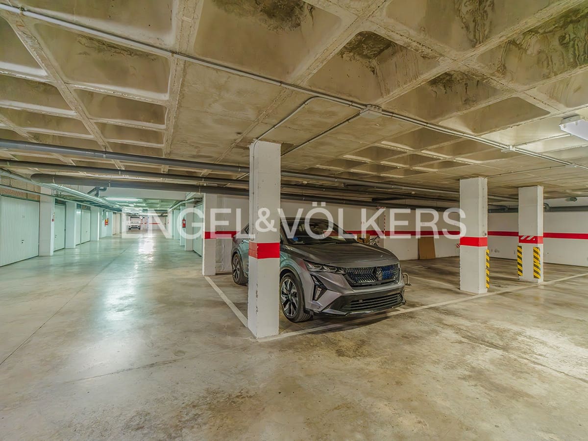 2 soveværelse Penthouse til salg i Alicante by med garage - € 385.000 (Ref: 9981325)