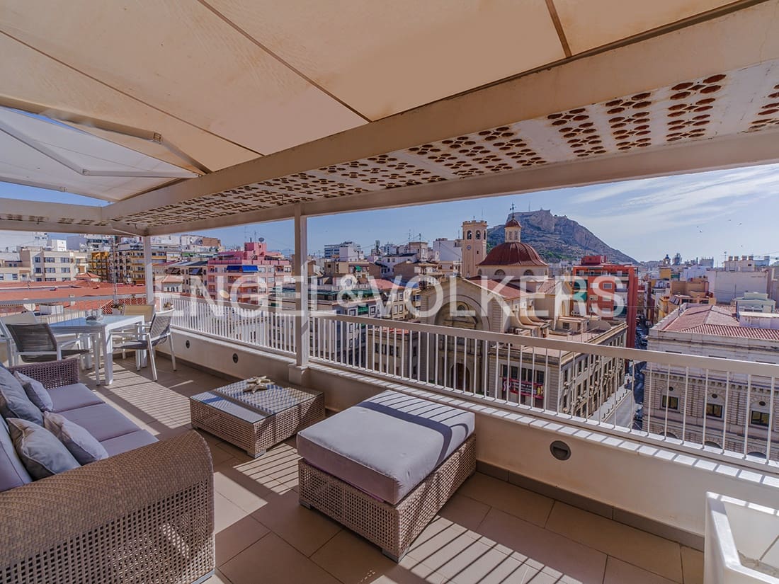 2 slaapkamer Penthouse te koop in Alicante stad - € 1.085.000 (Ref: 9981444)