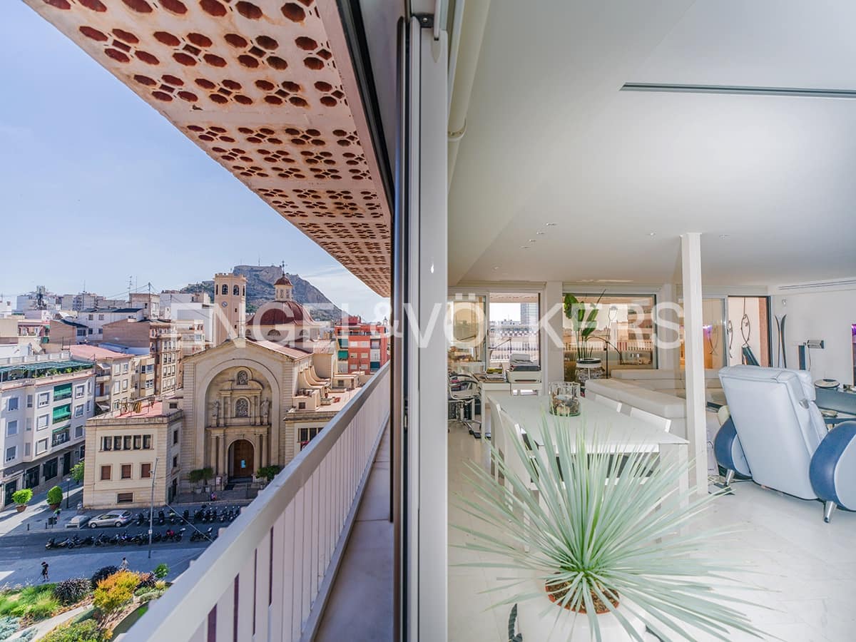 2 slaapkamer Penthouse te koop in Alicante stad - € 1.085.000 (Ref: 9981444)