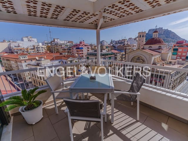 2 soverom Penthouse til salgs i Barrio del Centro, Alicante by - € 1 085 000 (Ref: 9981444)