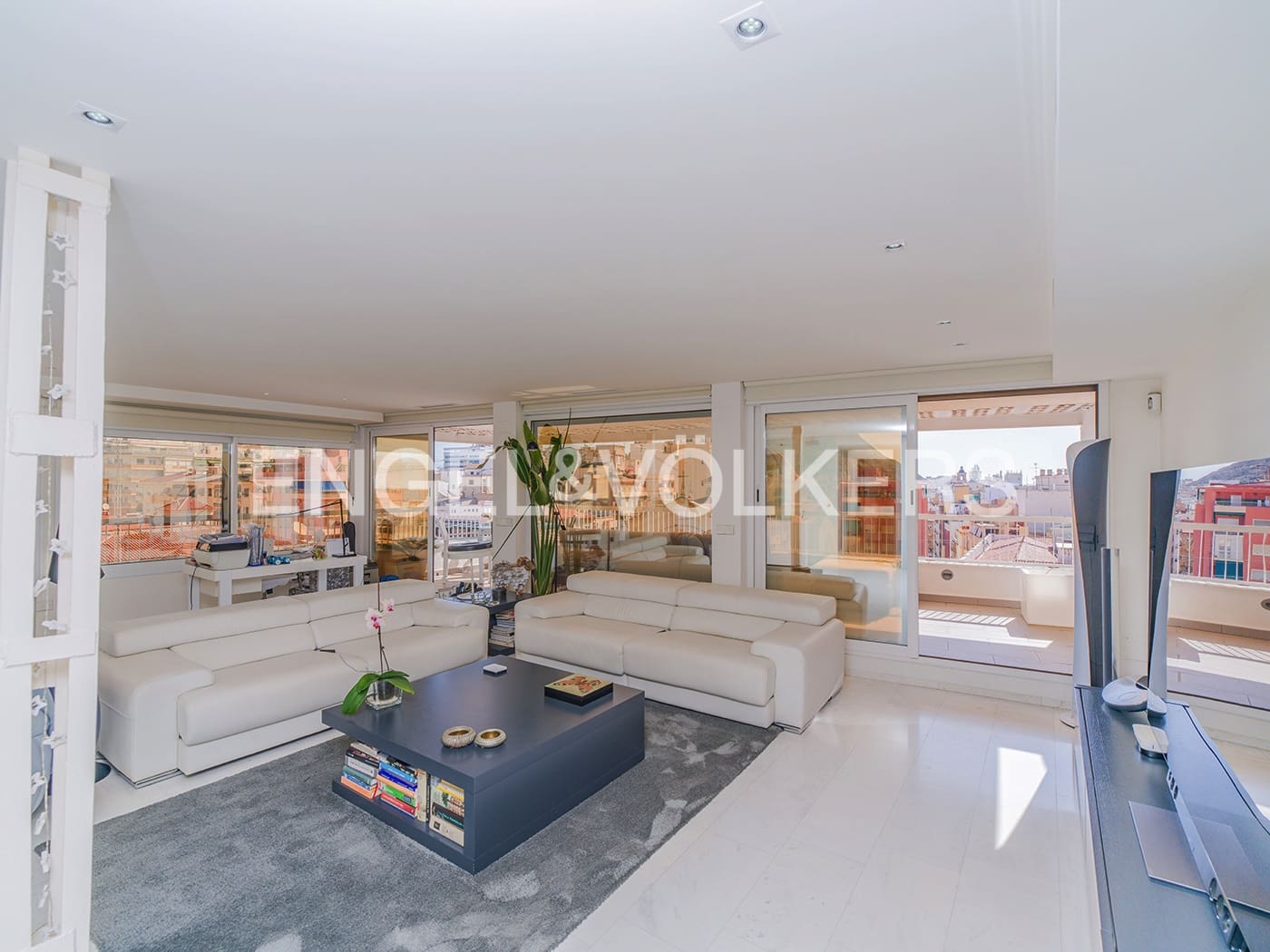 2 slaapkamer Penthouse te koop in Alicante stad - € 1.085.000 (Ref: 9981444)