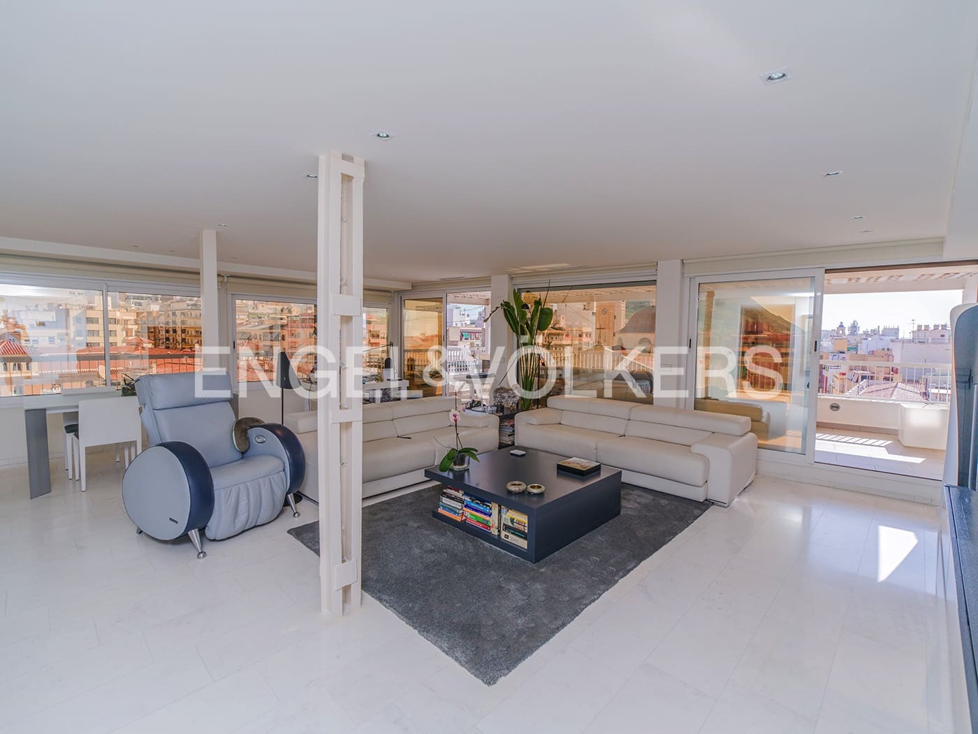 2 slaapkamer Penthouse te koop in Alicante stad - € 1.085.000 (Ref: 9981444)