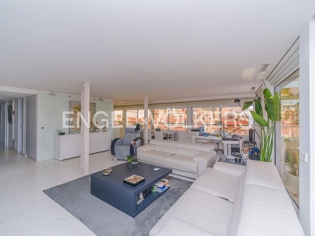 2 soverom Penthouse til salgs i Barrio del Centro, Alicante by - € 1 085 000 (Ref: 9981444)