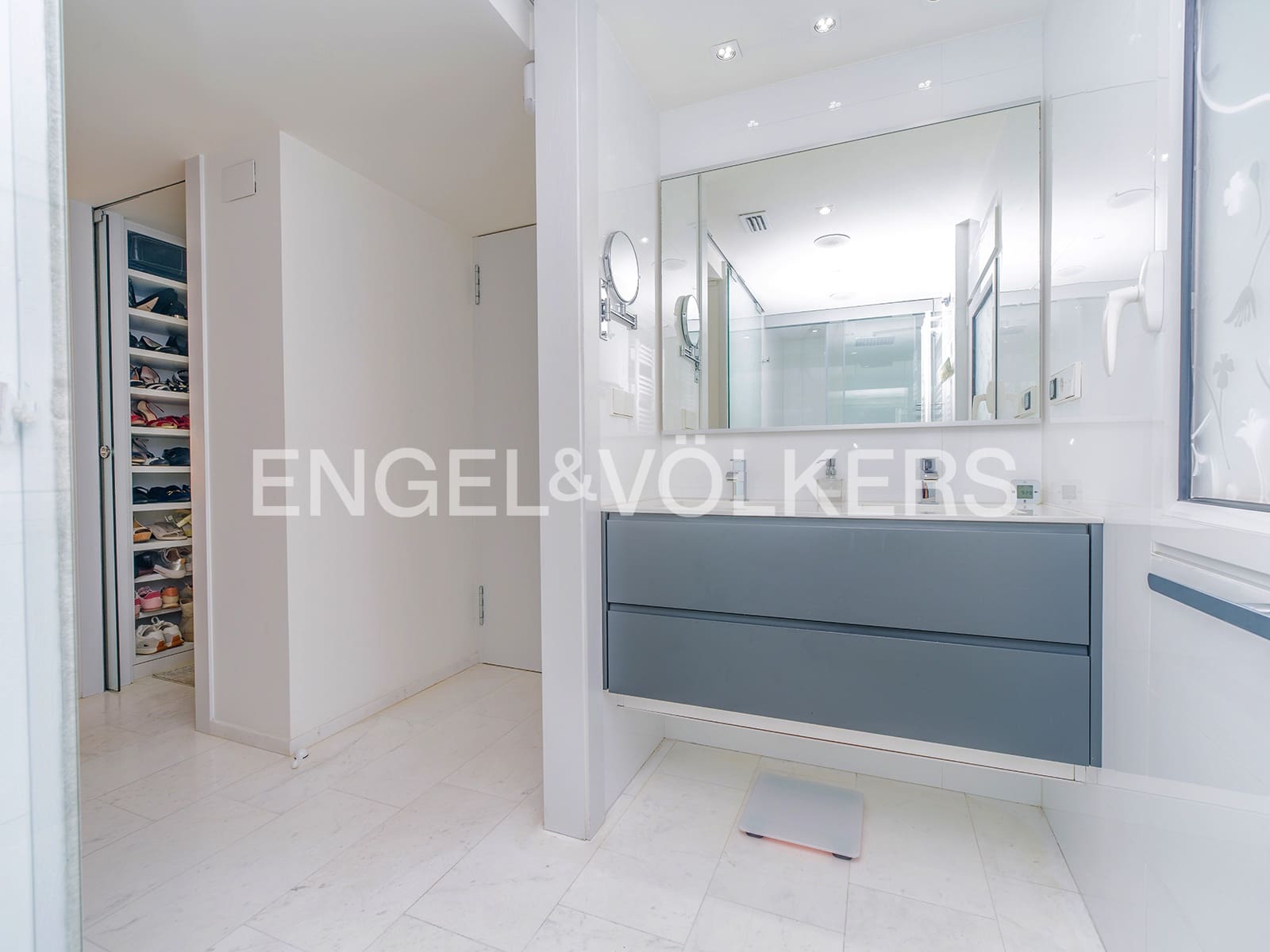 2 slaapkamer Penthouse te koop in Alicante stad - € 1.085.000 (Ref: 9981444)