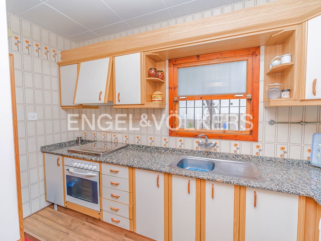 Villa till salu i Busot - 475 000 € (Ref: 9983256)