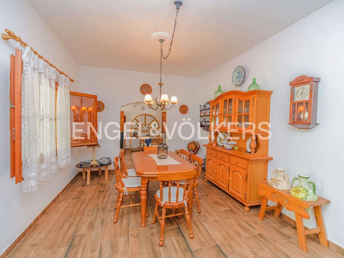 Villa till salu i Busot - 475 000 € (Ref: 9983256)