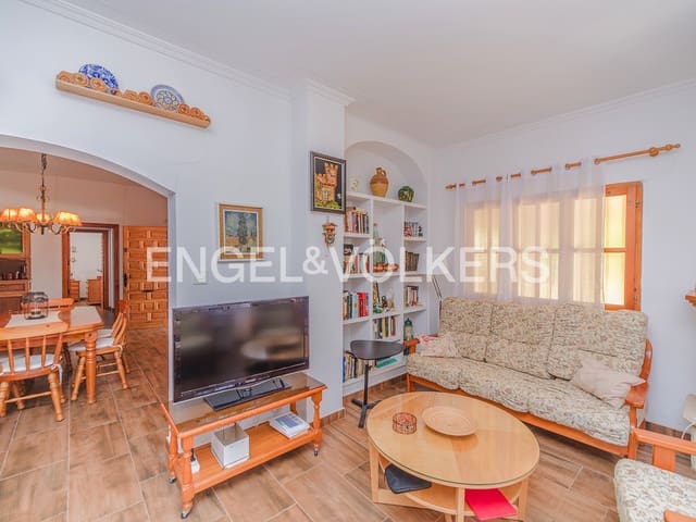 Villa till salu i Bonalba, Busot - 475 000 € (Ref: 9983256)