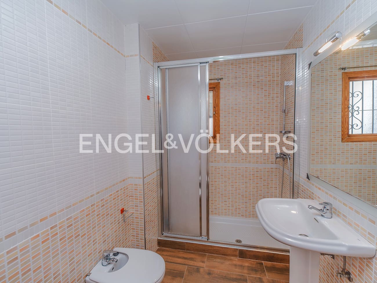 Villa till salu i Busot - 475 000 € (Ref: 9983256)