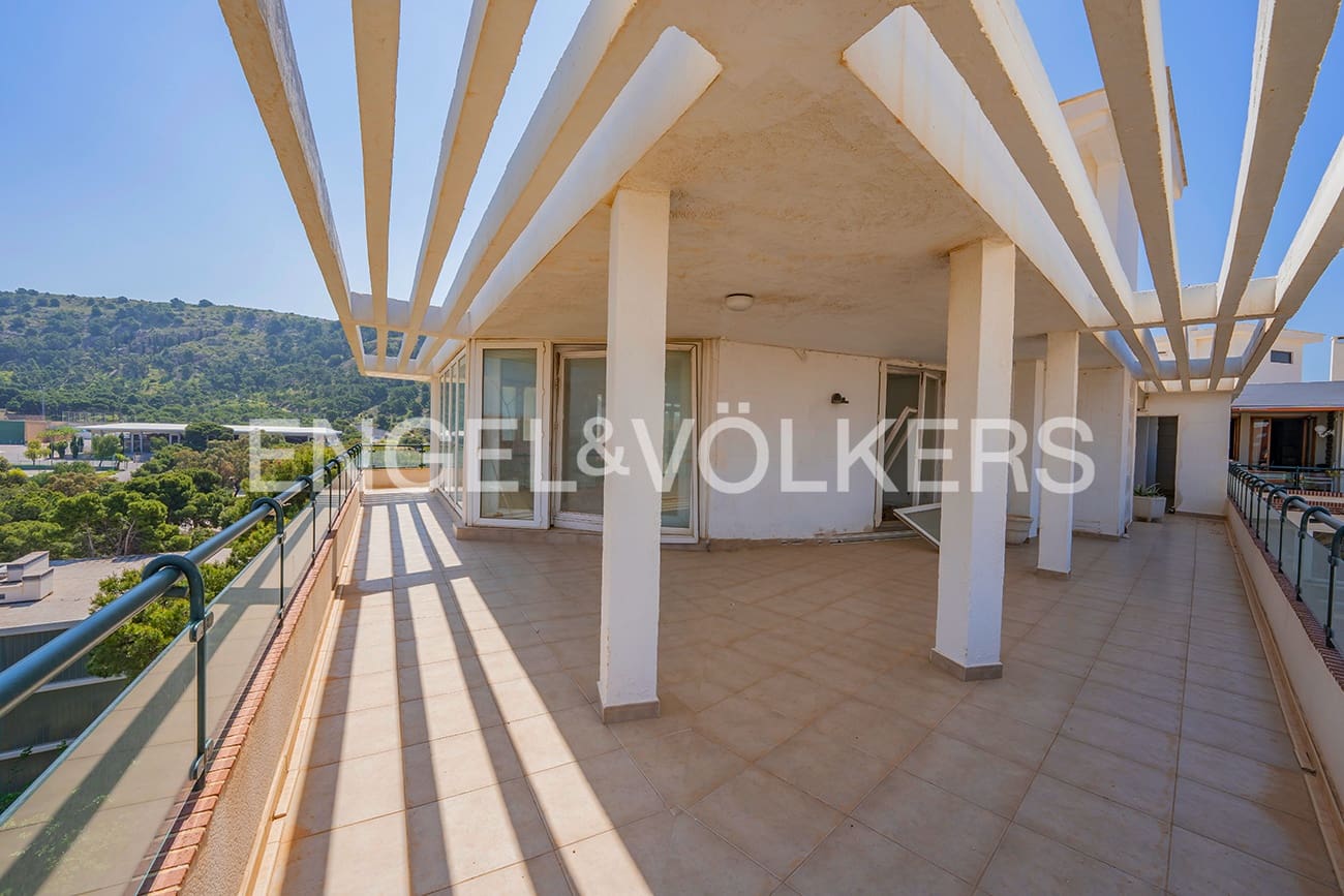 Penthouse til salgs i Alicante by - € 460 000 (Ref: 9983261)