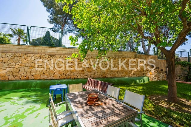 Penthouse til salgs i Vistahermosa, Alicante by - € 460 000 (Ref: 9983261)