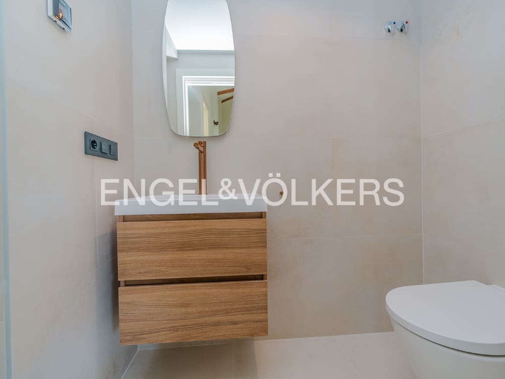 7 soverom Villa til salgs i Venta Lanuza med svømmebasseng garasje - € 1 290 000 (Ref: 9997562)