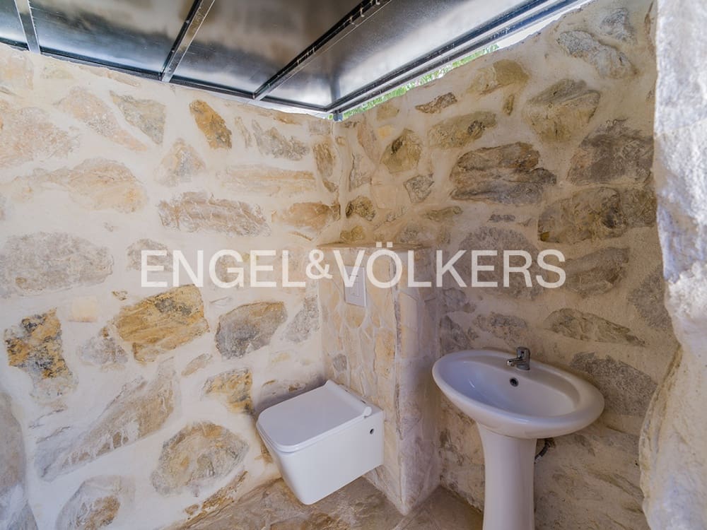 7 soverom Villa til salgs i Venta Lanuza med svømmebasseng garasje - € 1 290 000 (Ref: 9997562)