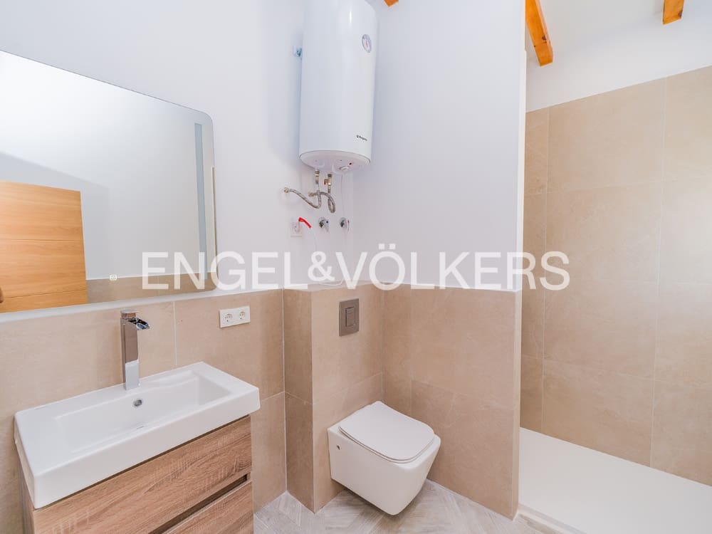7 soverom Villa til salgs i Venta Lanuza med svømmebasseng garasje - € 1 290 000 (Ref: 9997562)