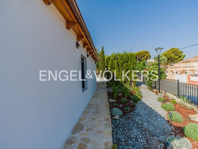 7 soverom Villa til salgs i Venta Lanuza, El Campello med svømmebasseng garasje - € 1 290 000 (Ref: 9997562)