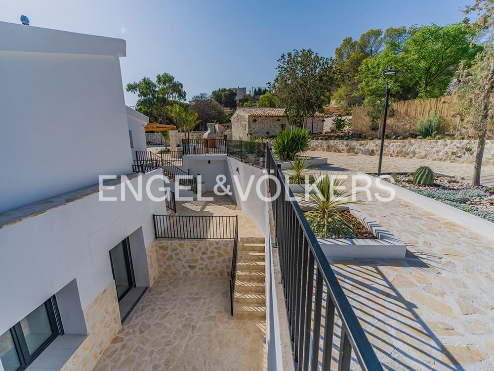 7 soverom Villa til salgs i Venta Lanuza med svømmebasseng garasje - € 1 290 000 (Ref: 9997562)