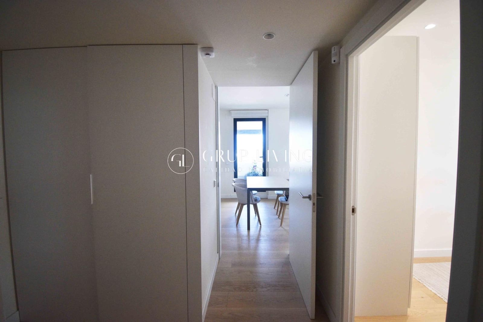 Piso de 3 habitaciones en Sitges en alquiler con piscina garaje - 2.545 € (Ref: 10003785)
