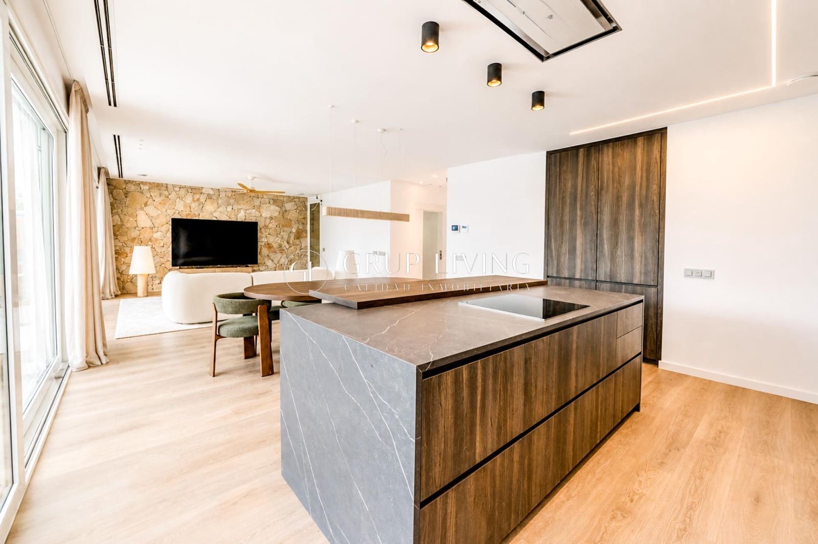 5 makuuhuone Huvila vuokrattavana paikassa Sitges mukana uima-altaan 
autotalli - 10 000 € (Ref: 10021022)