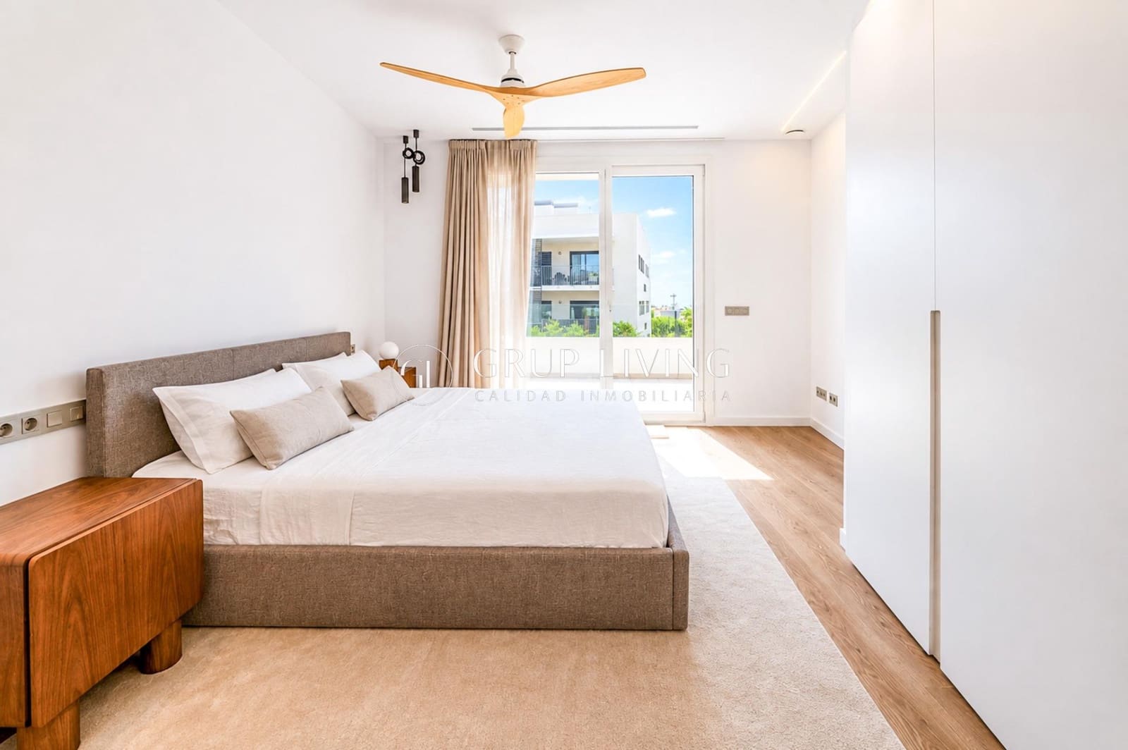 5 makuuhuone Huvila vuokrattavana paikassa Sitges mukana uima-altaan 
autotalli - 10 000 € (Ref: 10021022)