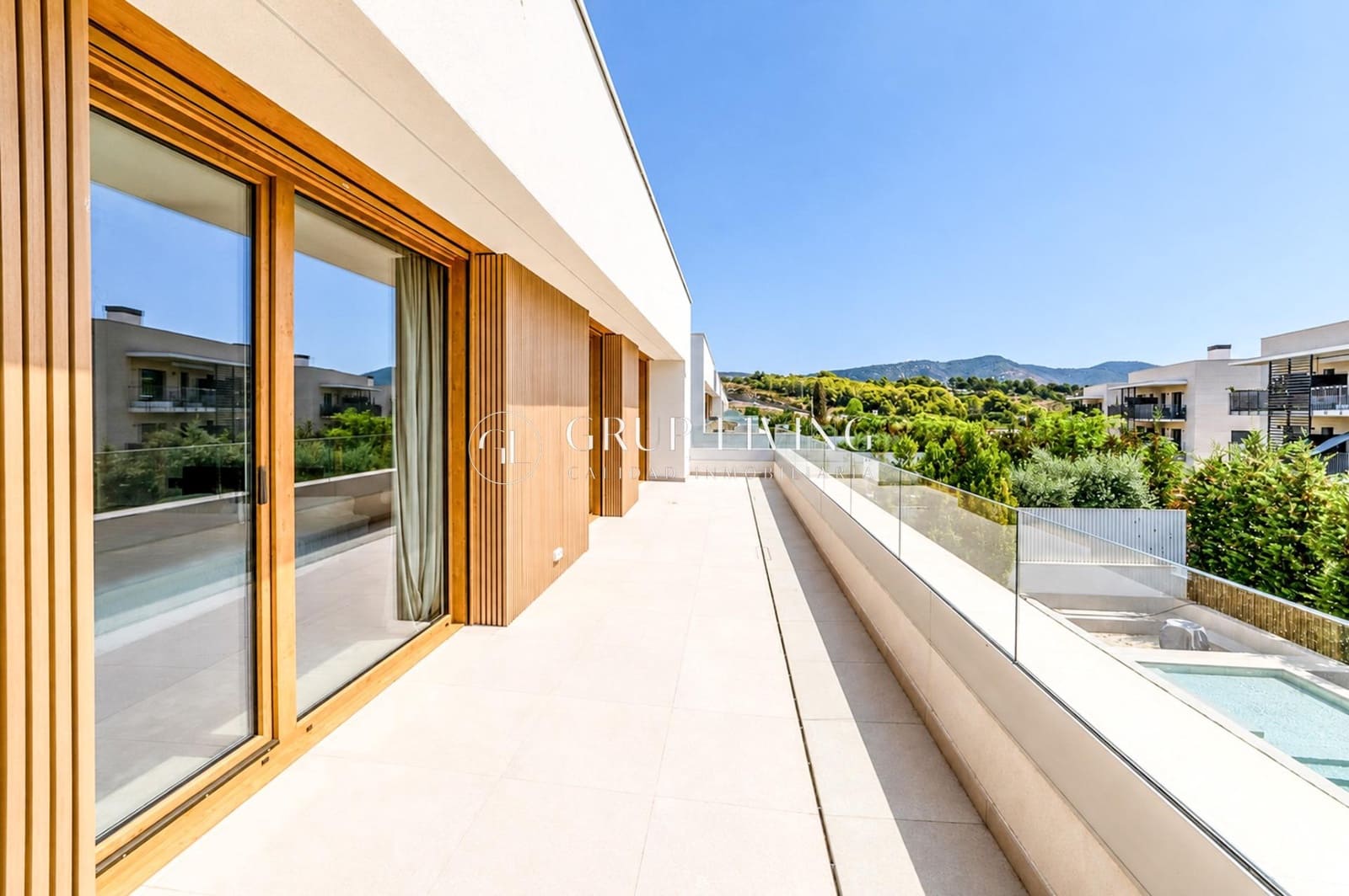 5 makuuhuone Huvila vuokrattavana paikassa Sitges mukana uima-altaan 
autotalli - 10 000 € (Ref: 10021022)