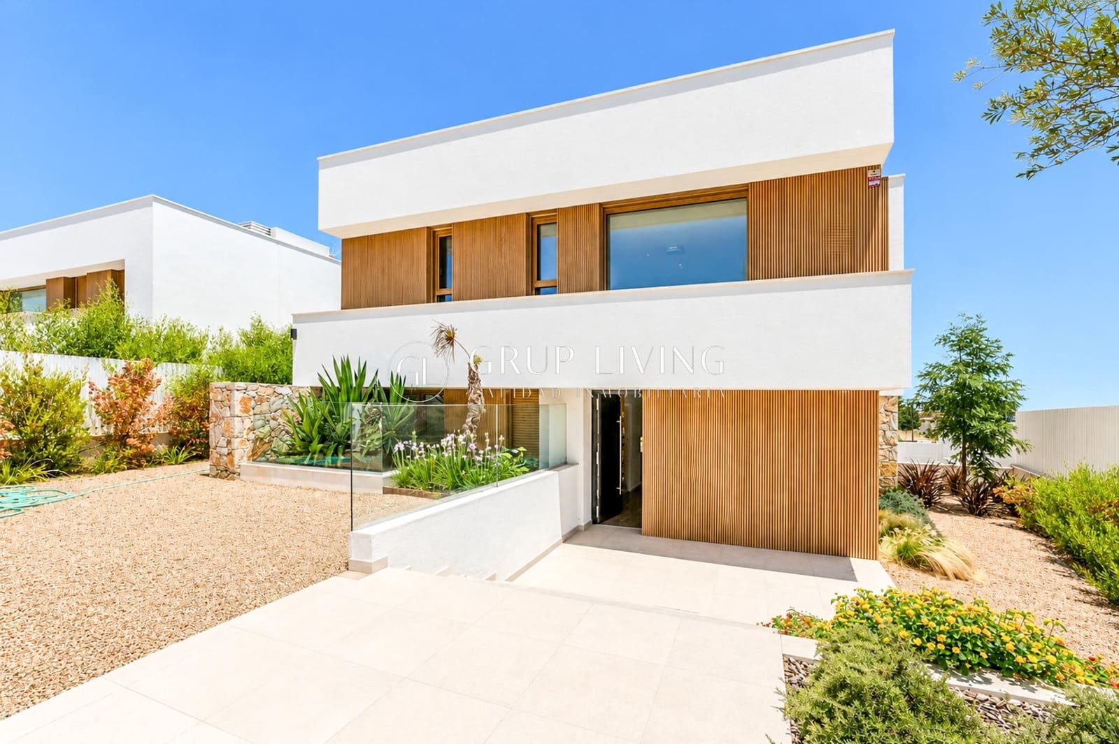 5 makuuhuone Huvila vuokrattavana paikassa Sitges mukana uima-altaan 
autotalli - 10 000 € (Ref: 10021022)