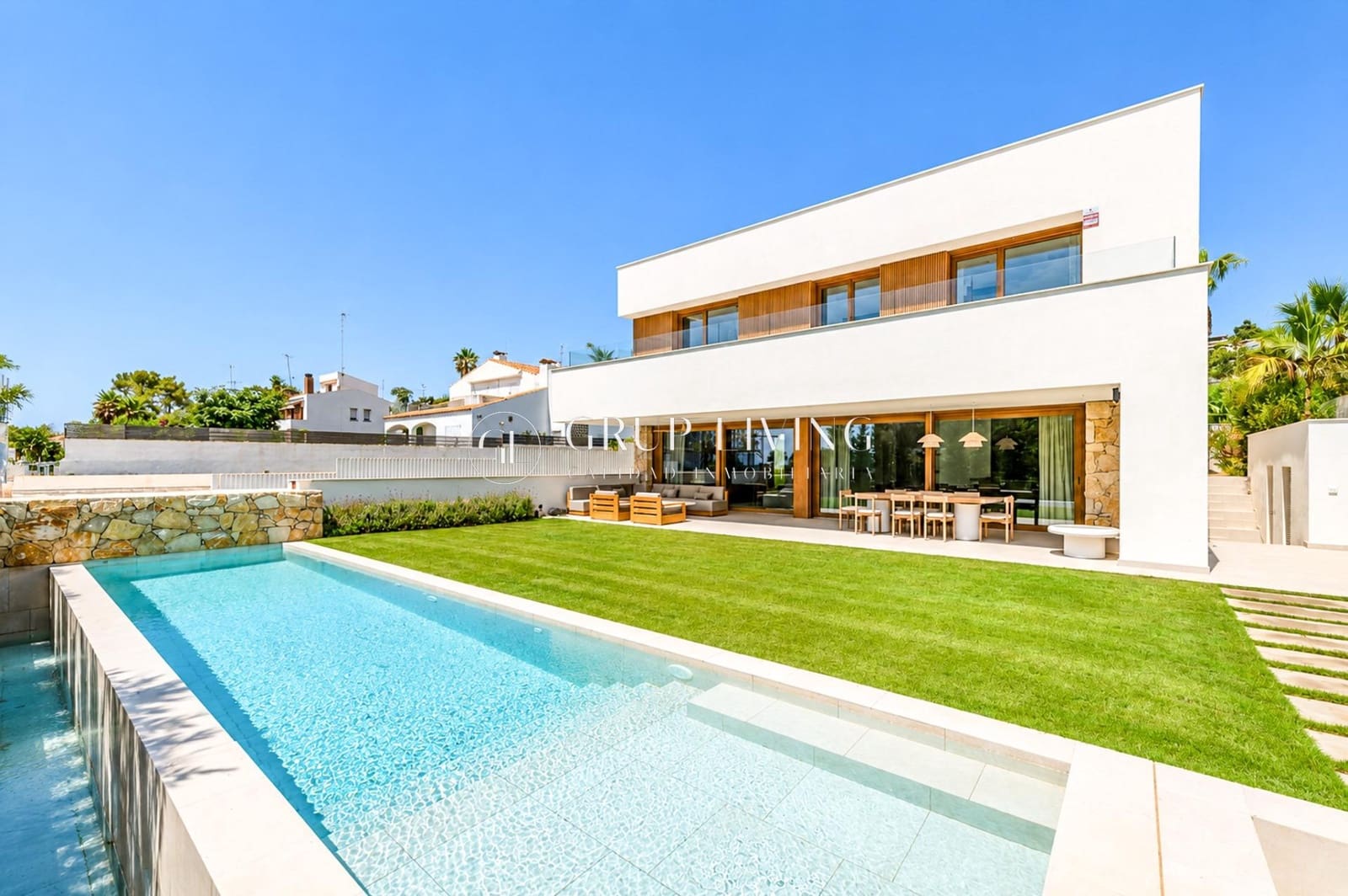 5 makuuhuone Huvila vuokrattavana paikassa Sitges mukana uima-altaan 
autotalli - 10 000 € (Ref: 10021022)