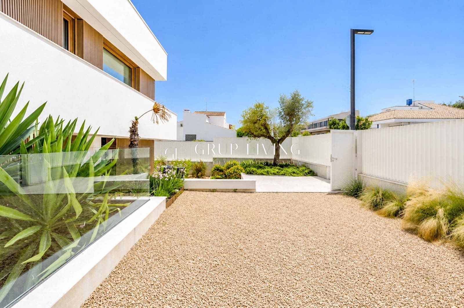 5 makuuhuone Huvila vuokrattavana paikassa Sitges mukana uima-altaan 
autotalli - 10 000 € (Ref: 10021022)