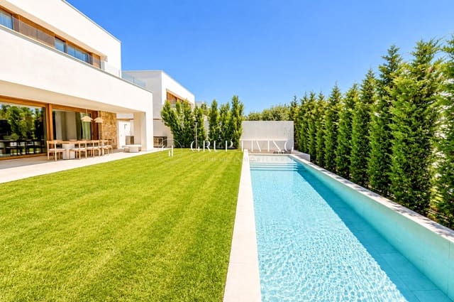 5 makuuhuone Huvila vuokrattavana paikassa Sitges mukana uima-altaan 
autotalli - 10 000 € (Ref: 10021022)