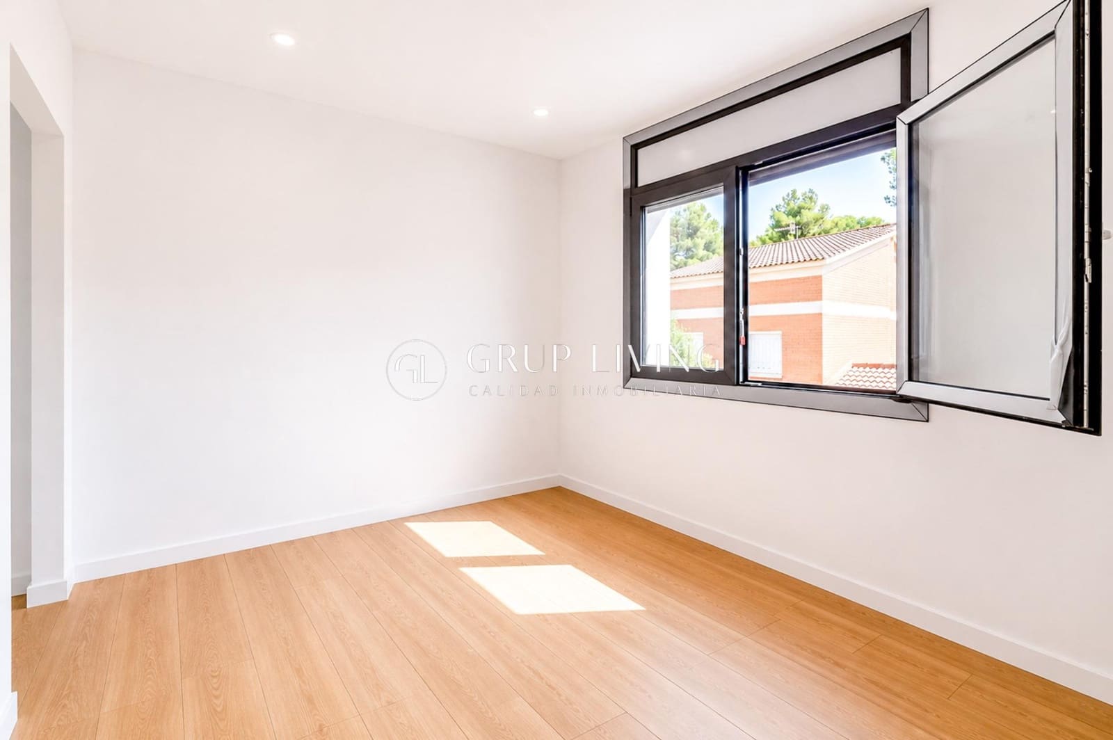 Chalet de 4 habitaciones en Sant Pere de Ribes en venta - 750.000 € (Ref: 10022574)