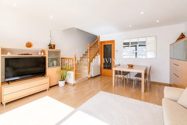 5 sovrum Hus till salu i Sitges med pool garage - 624 000 € (Ref: 10089594)