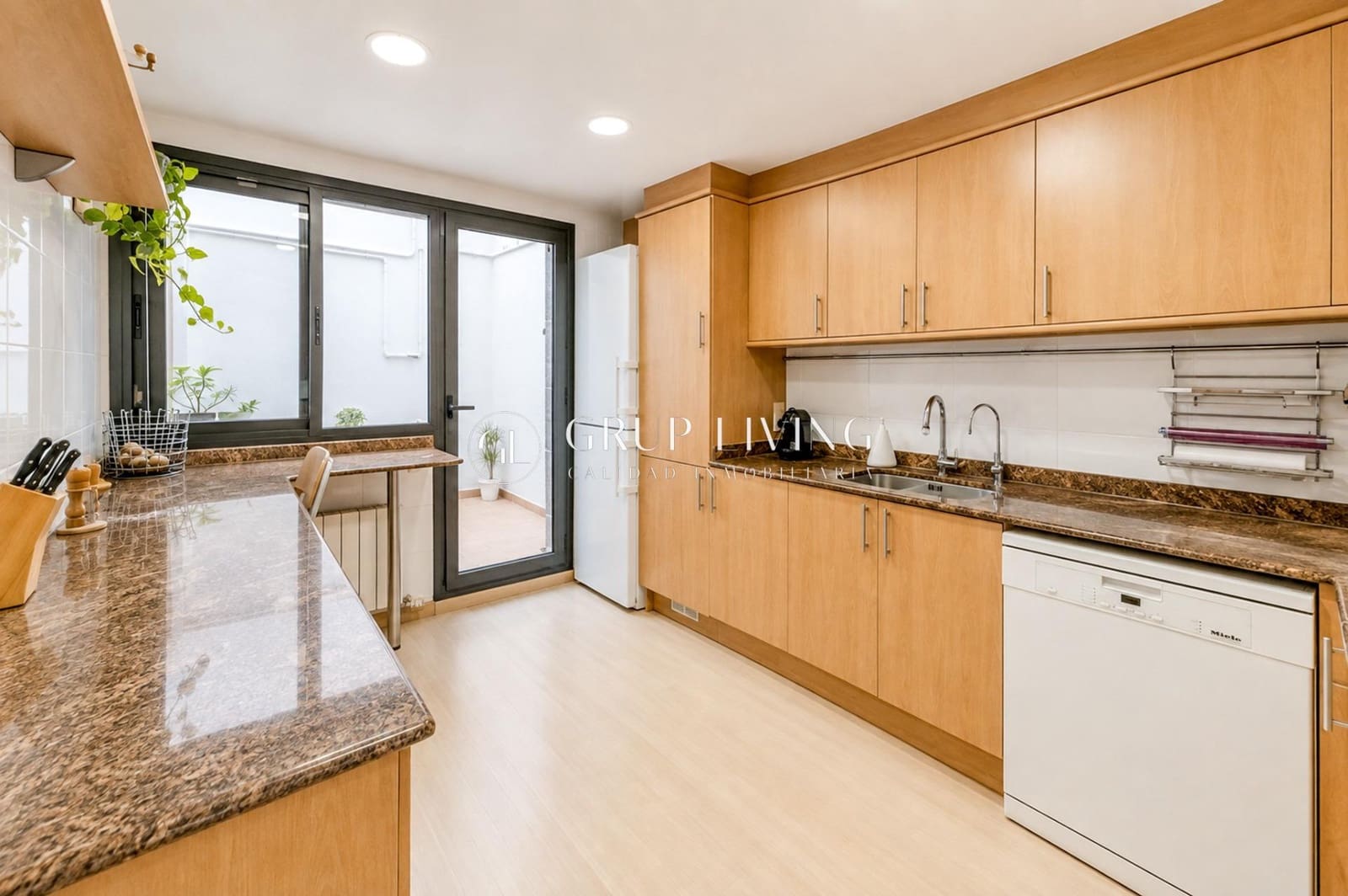5 sovrum Hus till salu i Sitges med pool garage - 624 000 € (Ref: 10089594)