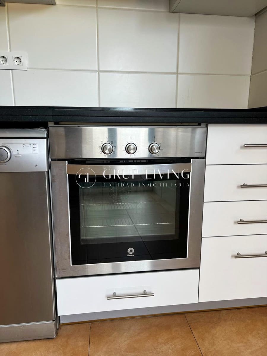 3 soveværelse Rækkehus til leje i Olivella med swimmingpool garage - € 1.800 (Ref: 10109794)